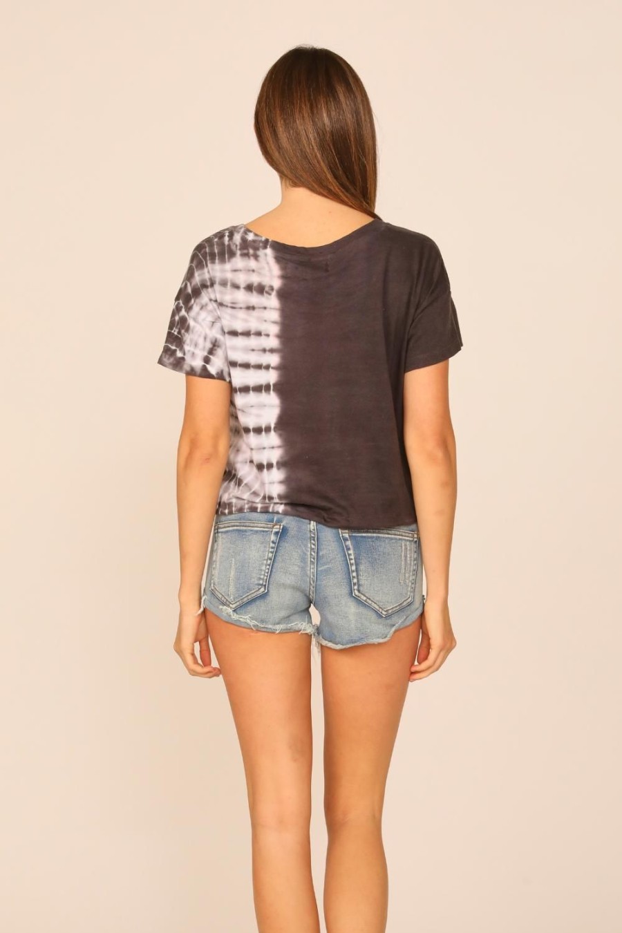 Women Ocean Drive | Washed Black Split Tie Dye Tie Bottom Tee