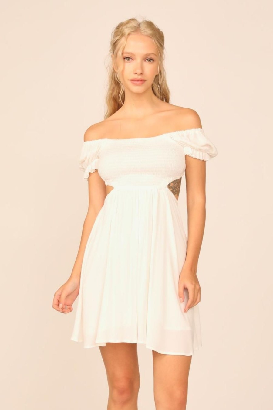 Women Ocean Drive | White Washed Crepe Smocked Bodice Puff Sleeve Dress